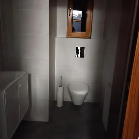 Dom Przy Lesie Domek alpejski *