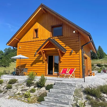 Domek alpejski Dom Przy Lesie *